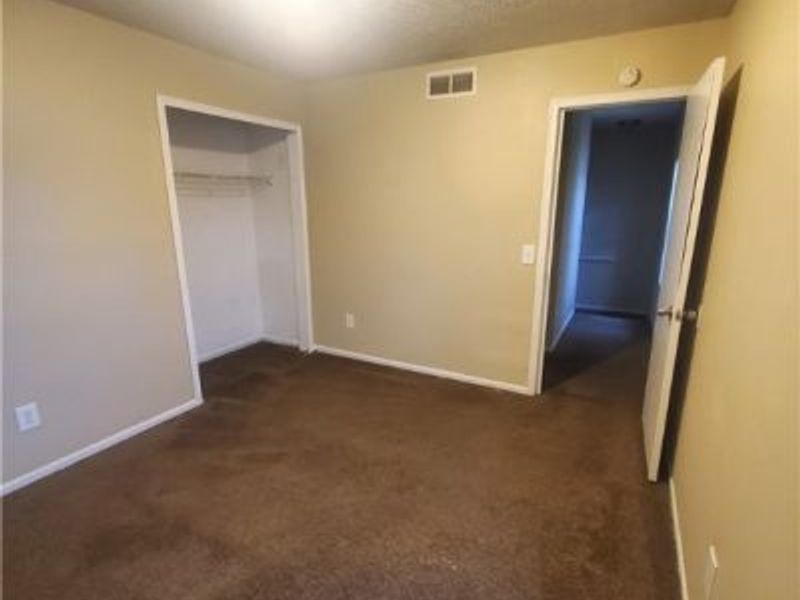 9923 Bessemer Avenue, Cleveland, OH 44104 Photo 6