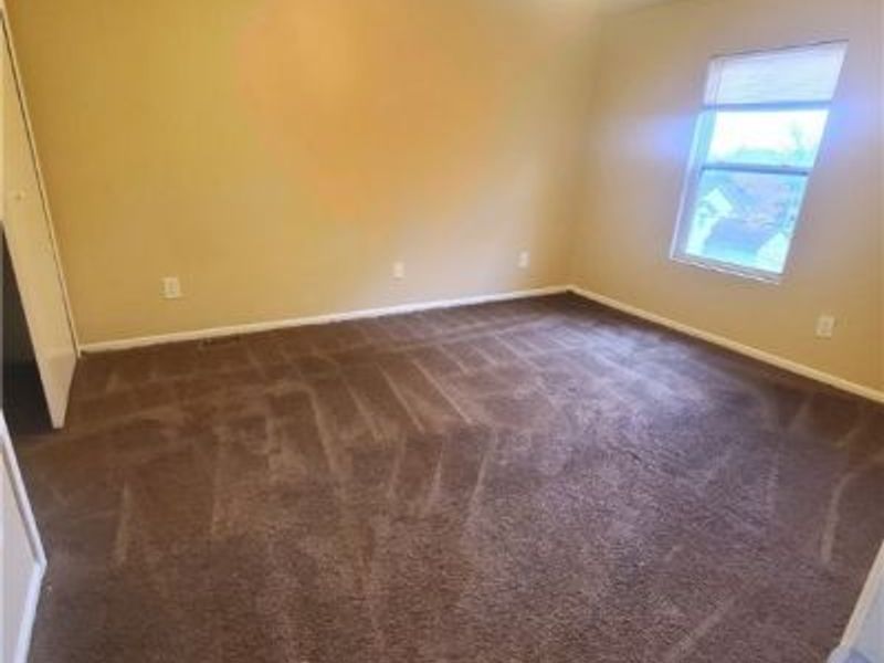 9923 Bessemer Avenue, Cleveland, OH 44104 Photo 7