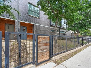 2280 N Fitzhugh Avenue, Unit 30, Dallas, TX 75204
