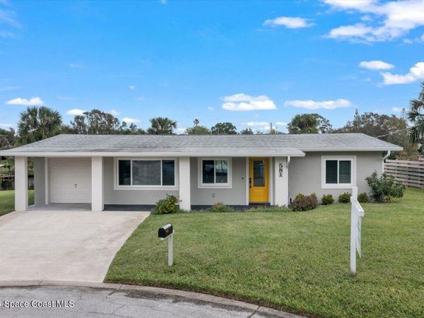 581 Hillside Court , Melbourne, FL 32935