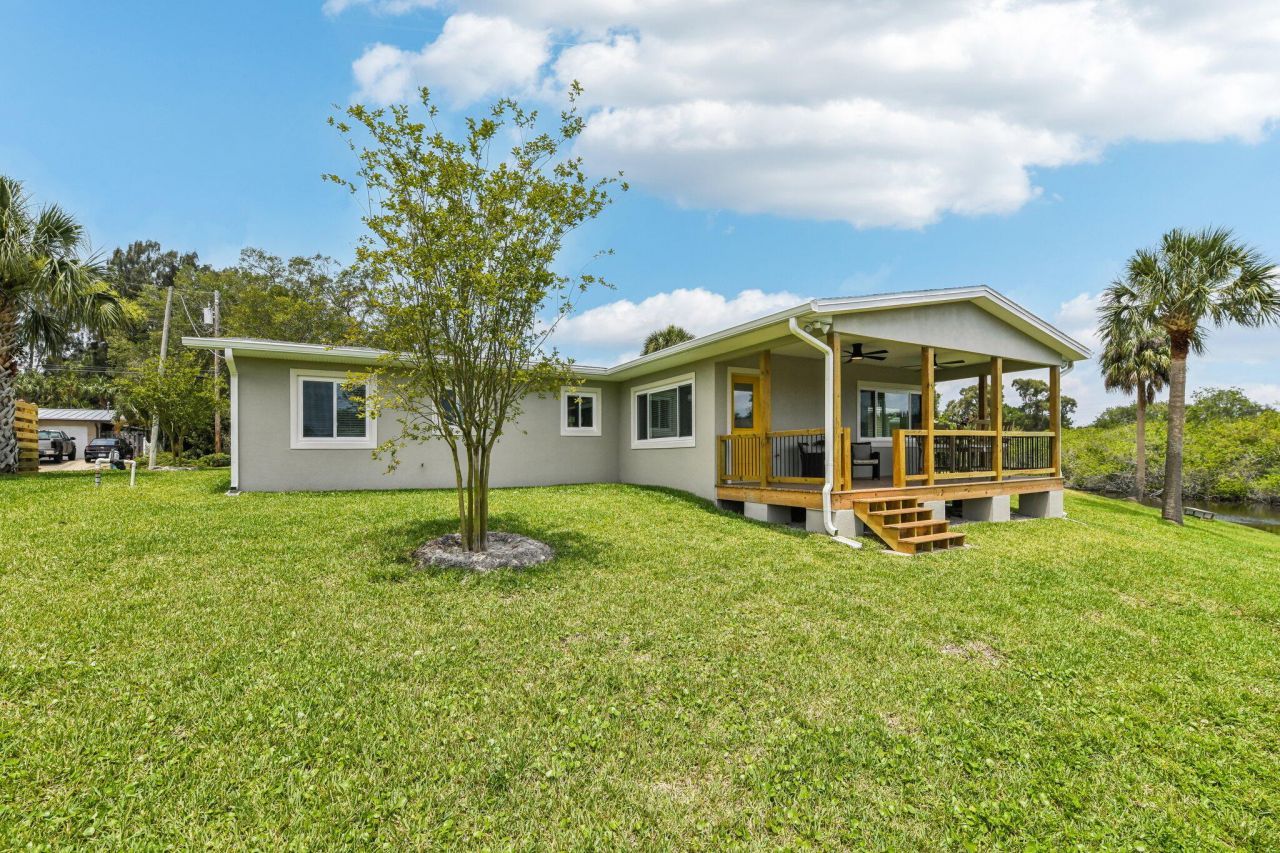 581 Hillside Court , Melbourne, FL 32935 Photo