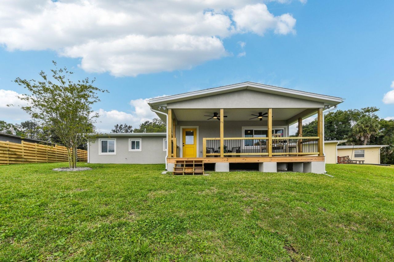 581 Hillside Court , Melbourne, FL 32935 Photo