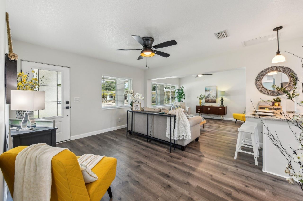 581 Hillside Court , Melbourne, FL 32935 Photo