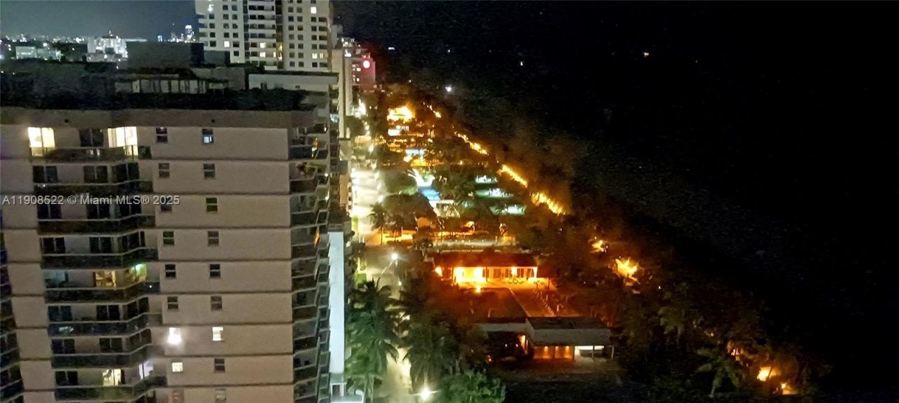 2401 Collins Ave, Unit 1708, Miami Beach, FL 33140 Photo