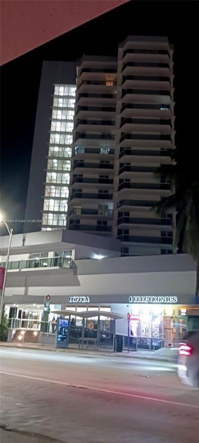 2401 Collins Ave, Unit 1708, Miami Beach, FL 33140 Photo