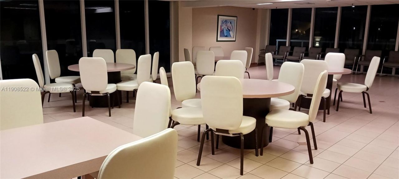 2401 Collins Ave, Unit 1708, Miami Beach, FL 33140 Photo