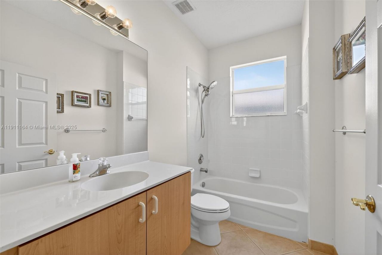 339 NW Shoreline Cir, Port Saint Lucie, FL 34986 Photo