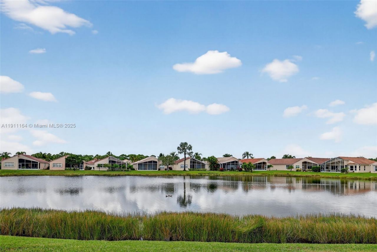 339 NW Shoreline Cir, Port Saint Lucie, FL 34986 Photo