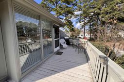 402 Tree Top Ct. photo 4