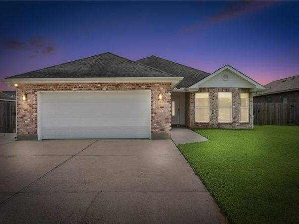 121 GAIL Drive, LaPlace, LA 70068