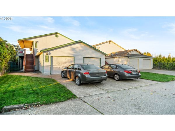 1905 17TH ST, Springfield, OR 97477