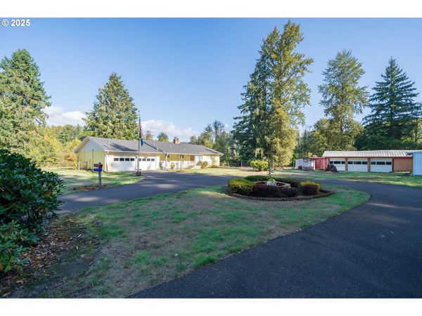 628 13TH ST, Lyons, OR 97358