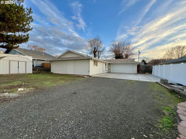 885 W Duane AVE, Hermiston, OR 97838