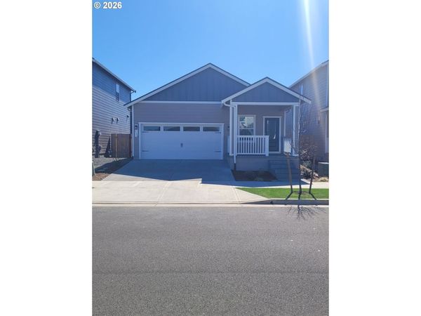 1136 PARKSIDE AVE, Woodburn, OR 97071