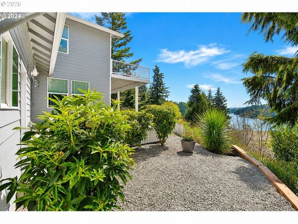 311 COUNCIL HILL RD, Lakeside, OR 97449