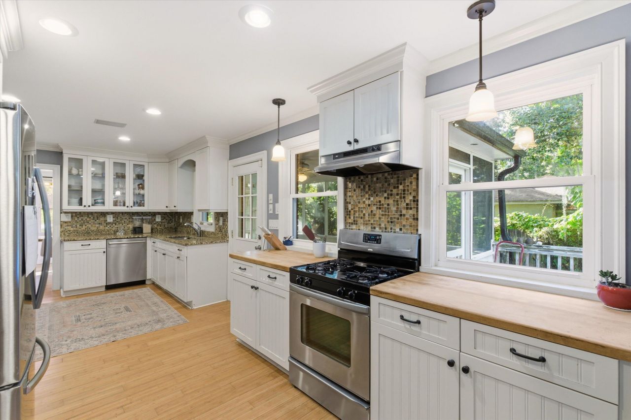 1228 Ravenel Drive Photo 11