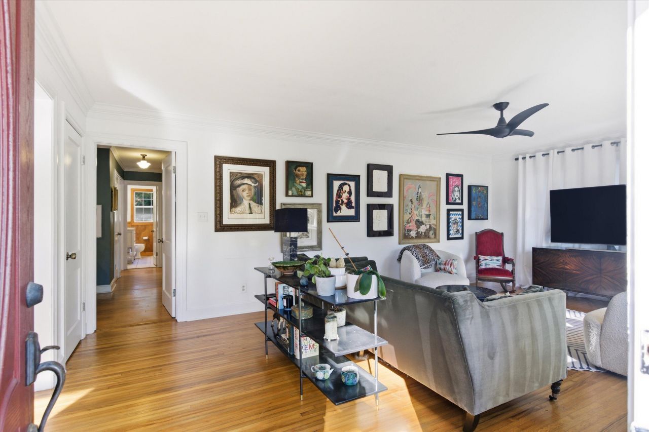 1228 Ravenel Drive Photo 4