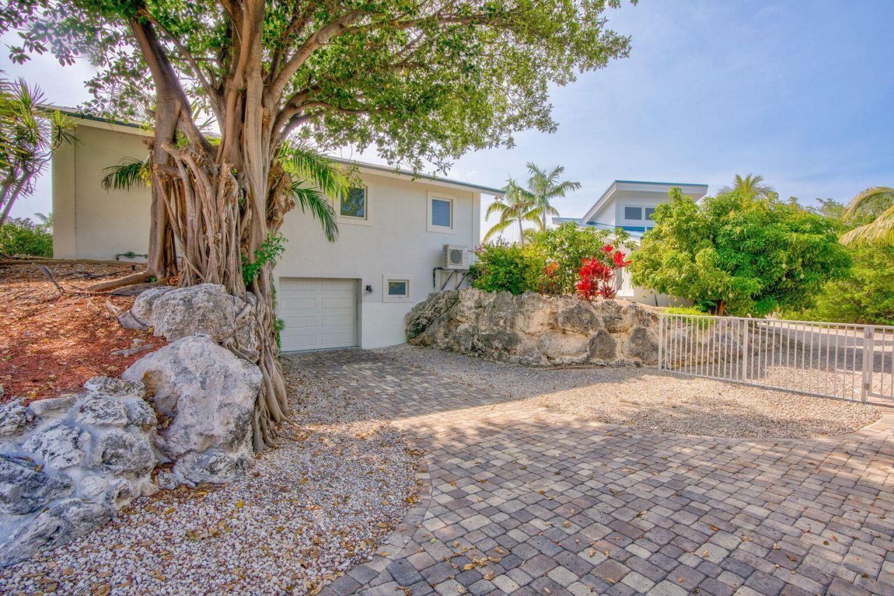 114 Calle Ensueno, Marathon, FL 33050 Photo