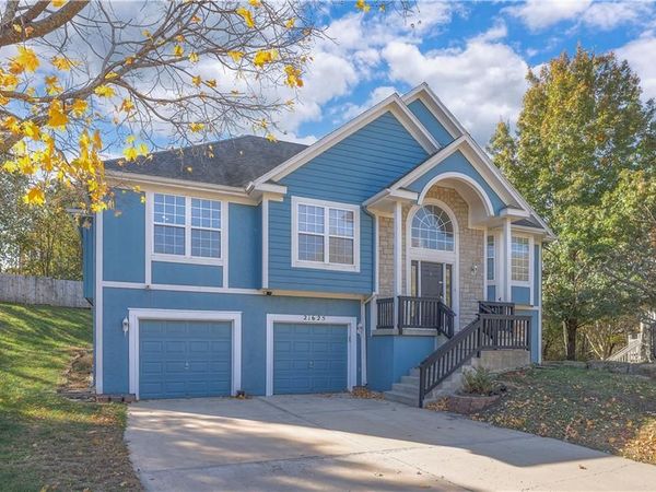 21625 W 122 Terrace, Olathe, KS 66061