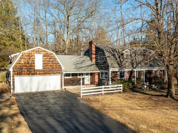 4 McAllister Drive, Pleasant Valley, NY 12569