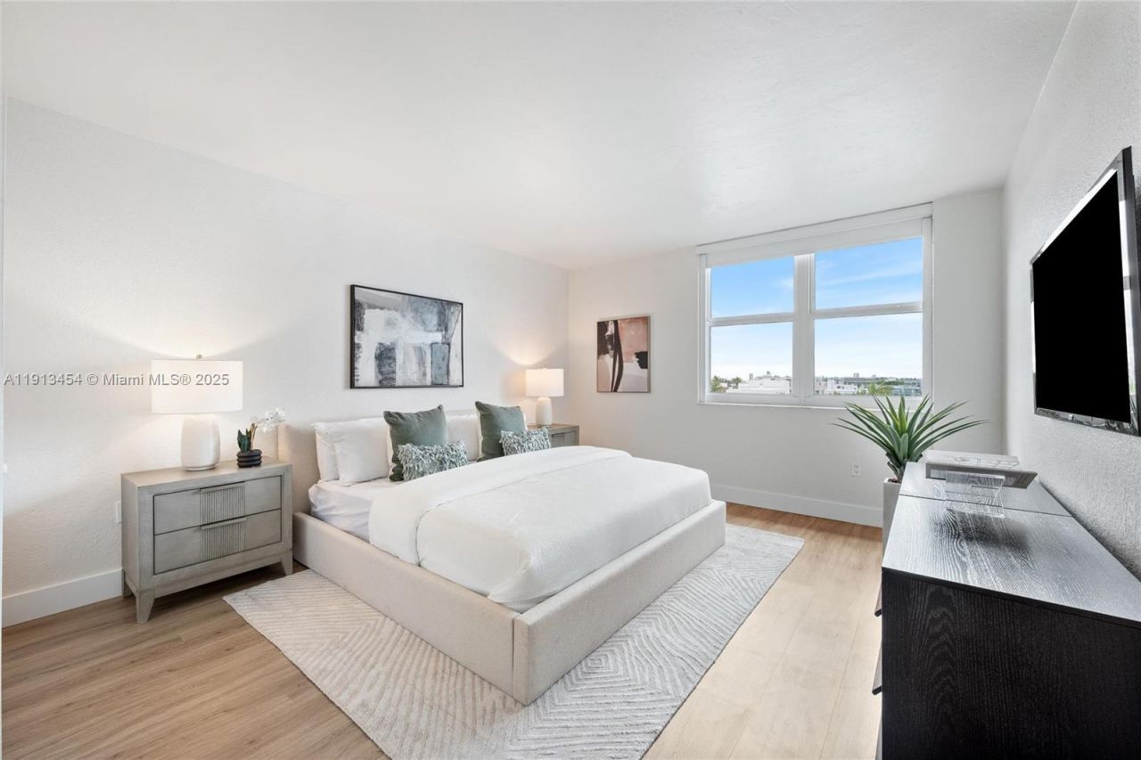 10350 W Bay Harbor Dr, Unit 10K, Bay Harbor Islands, FL 33154 Photo