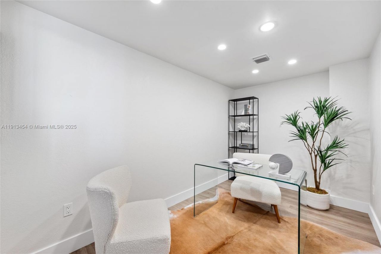 10350 W Bay Harbor Dr, Unit 10K, Bay Harbor Islands, FL 33154 Photo