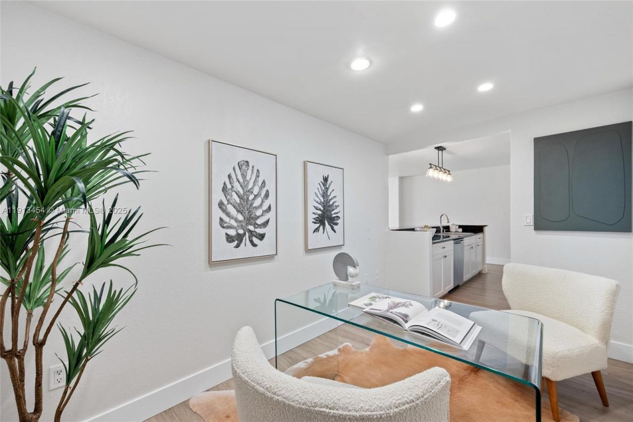 10350 W Bay Harbor Dr, Unit 10K, Bay Harbor Islands, FL 33154 Photo