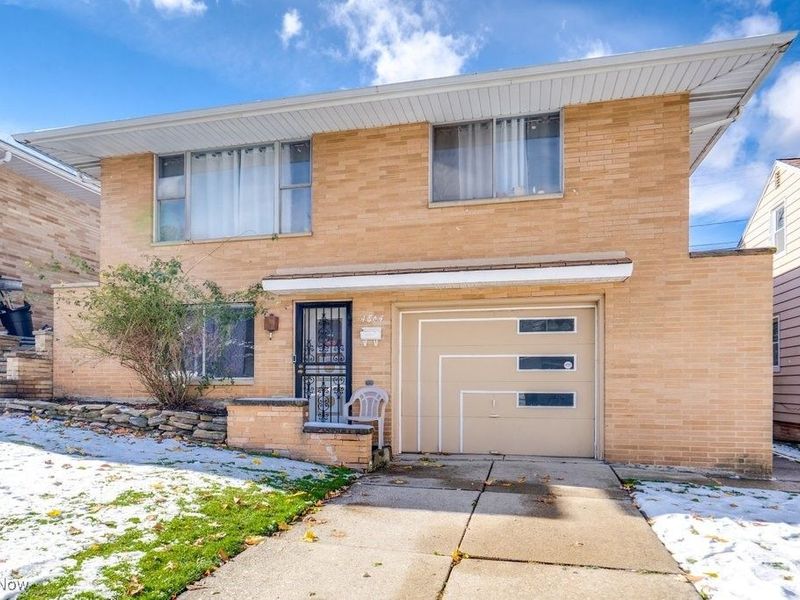 4864 E 94th Street, Garfield Heights, OH 44125 Photo 2