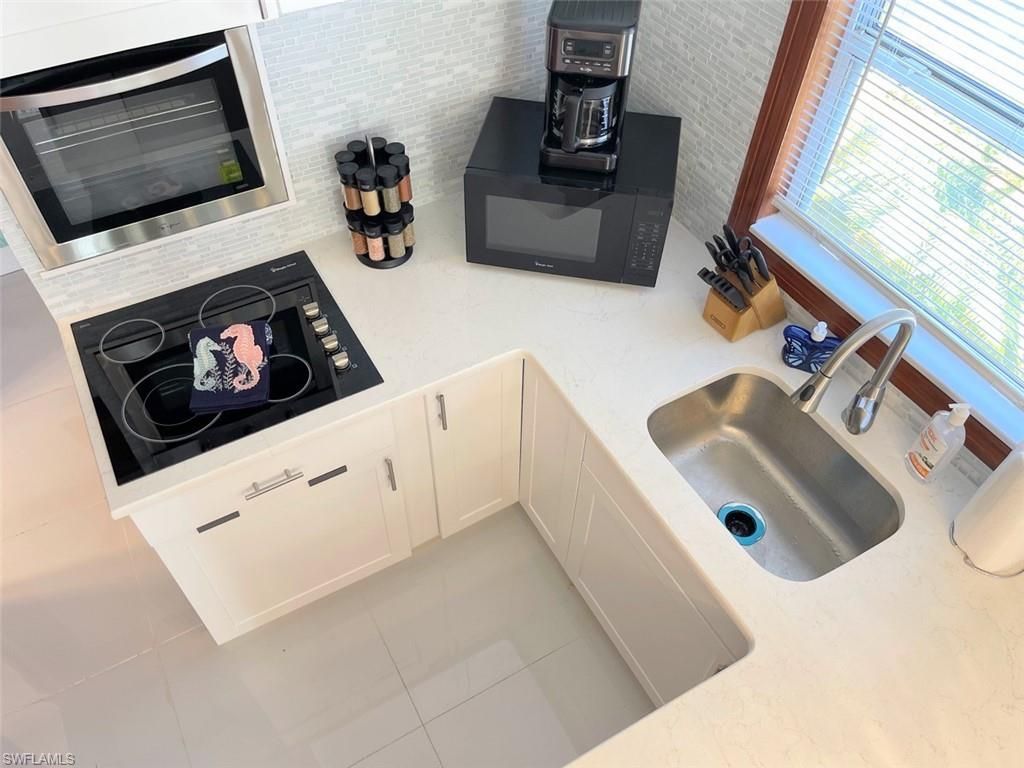 317 Nature View Ct, Unit 3, Fort Myers Beach, FL 33931 Photo