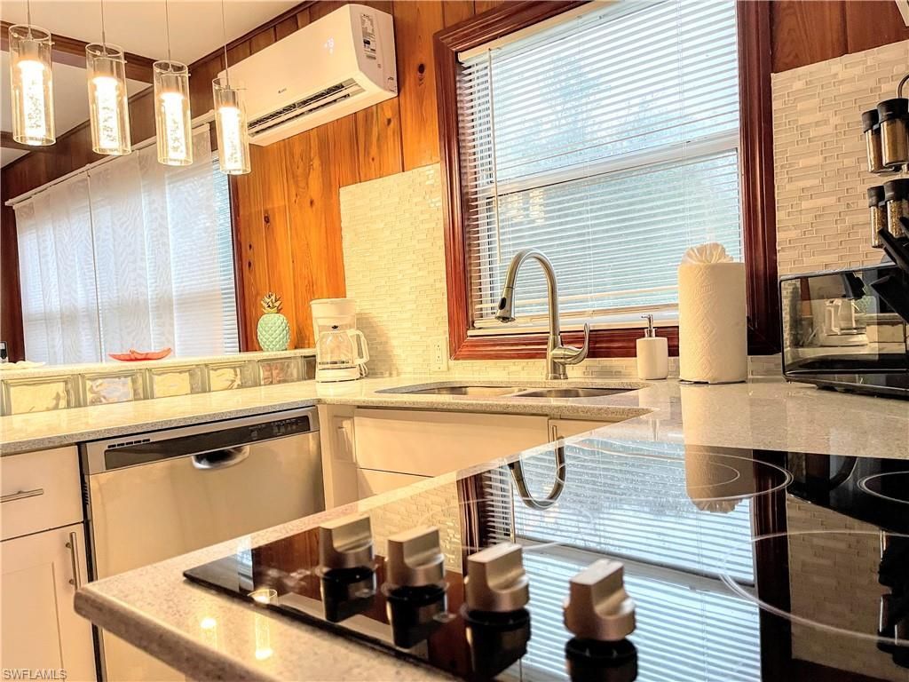 317 Nature View Ct, Unit 3, Fort Myers Beach, FL 33931 Photo