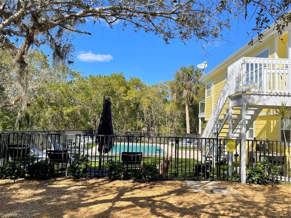 317 Nature View Ct, Unit 3, Fort Myers Beach, FL 33931 Photo