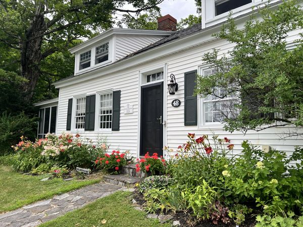 48 Lincoln Street, Paris, ME 04281