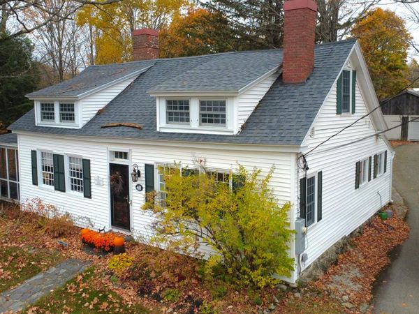 48 Lincoln Street, Paris, ME 04281