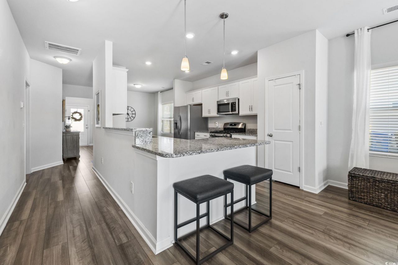 804 Lambeth Ln. Photo 10