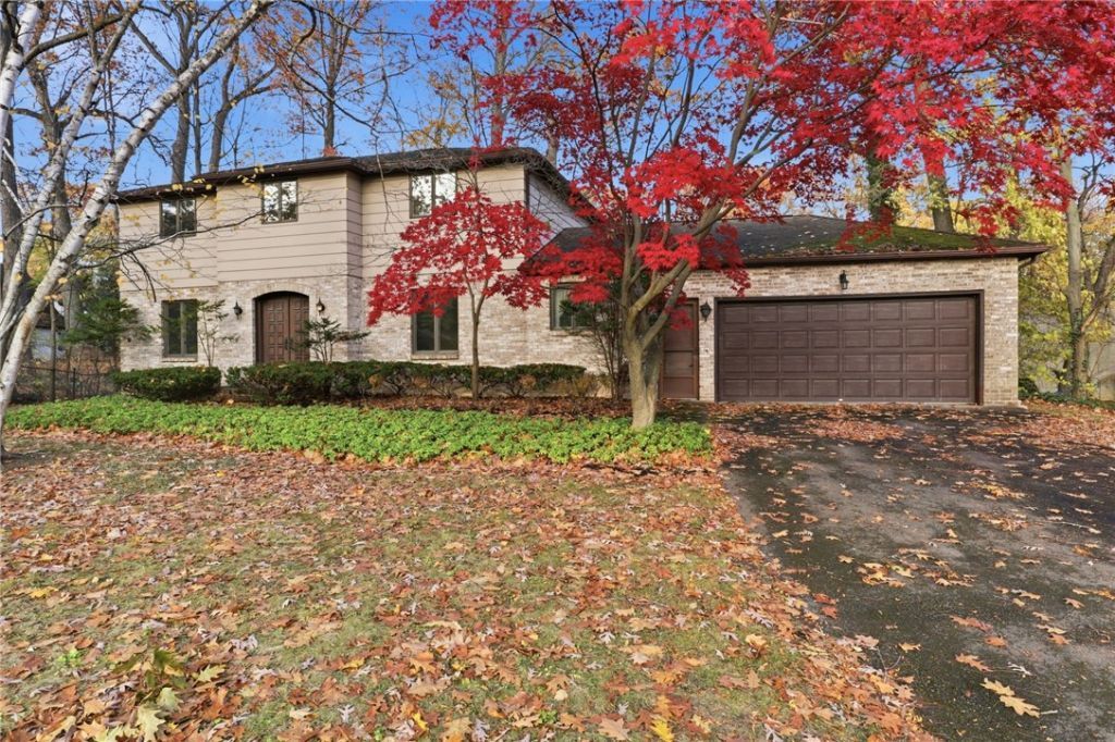 120 Oak Lane, Rochester, NY 14610 Main Photo