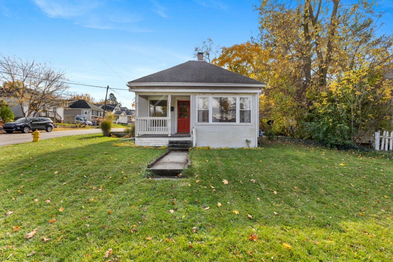 536 Wright Street Ne, Grand Rapids, MI 49505 Main Photo