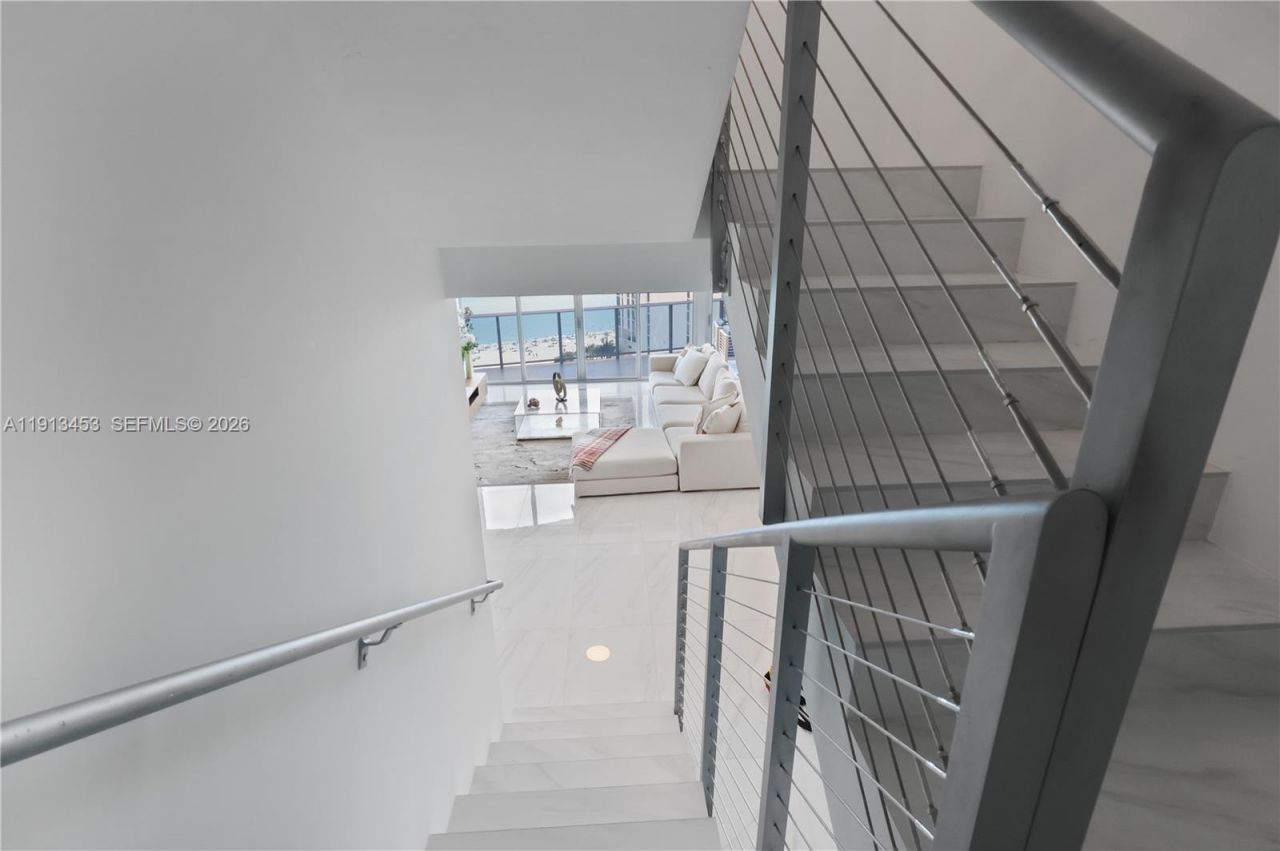 17550 Collins Ave, Unit PH2, Sunny Isles Beach, FL 33160 Photo