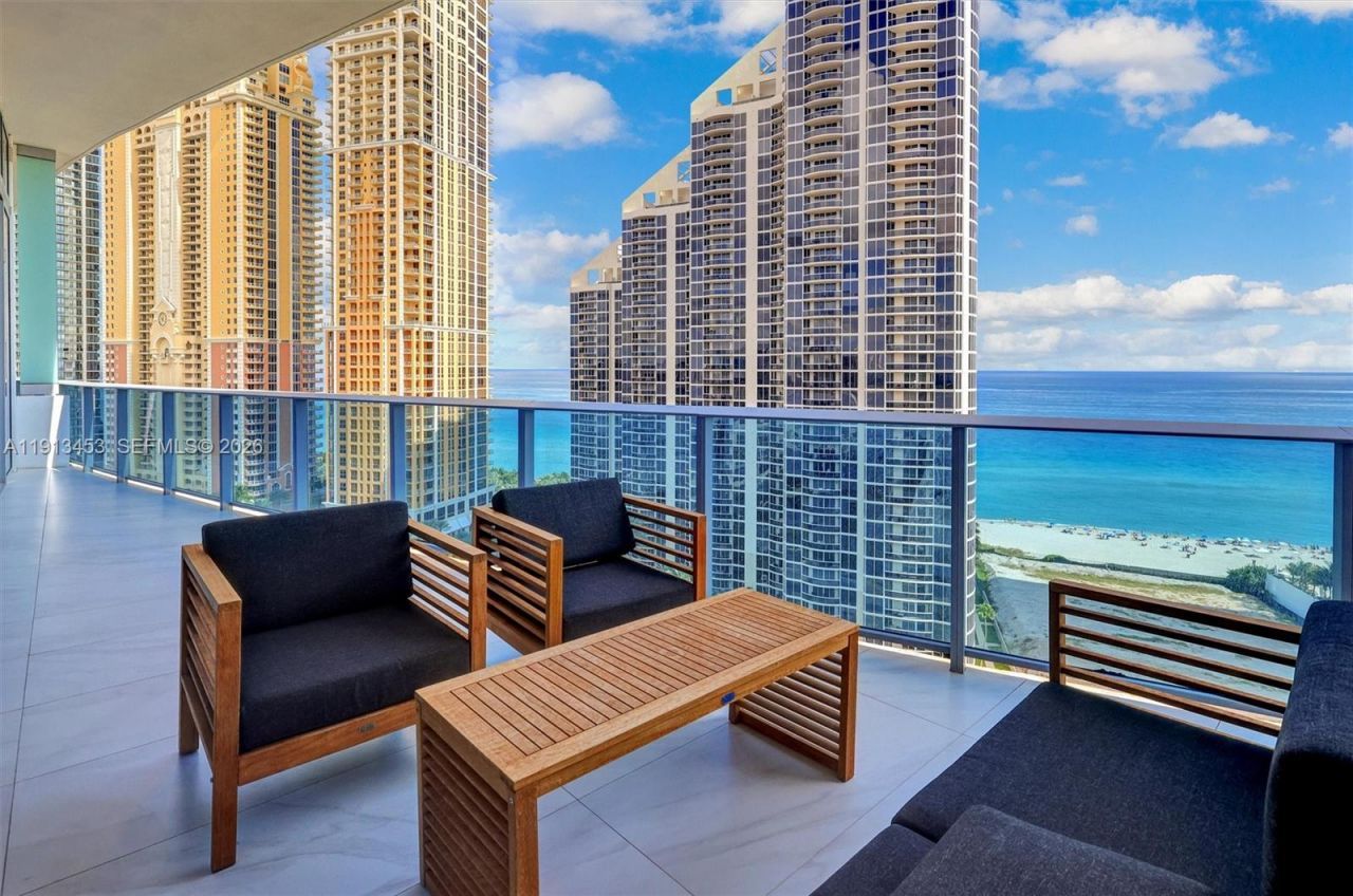 17550 Collins Ave, Unit PH2, Sunny Isles Beach, FL 33160 Photo