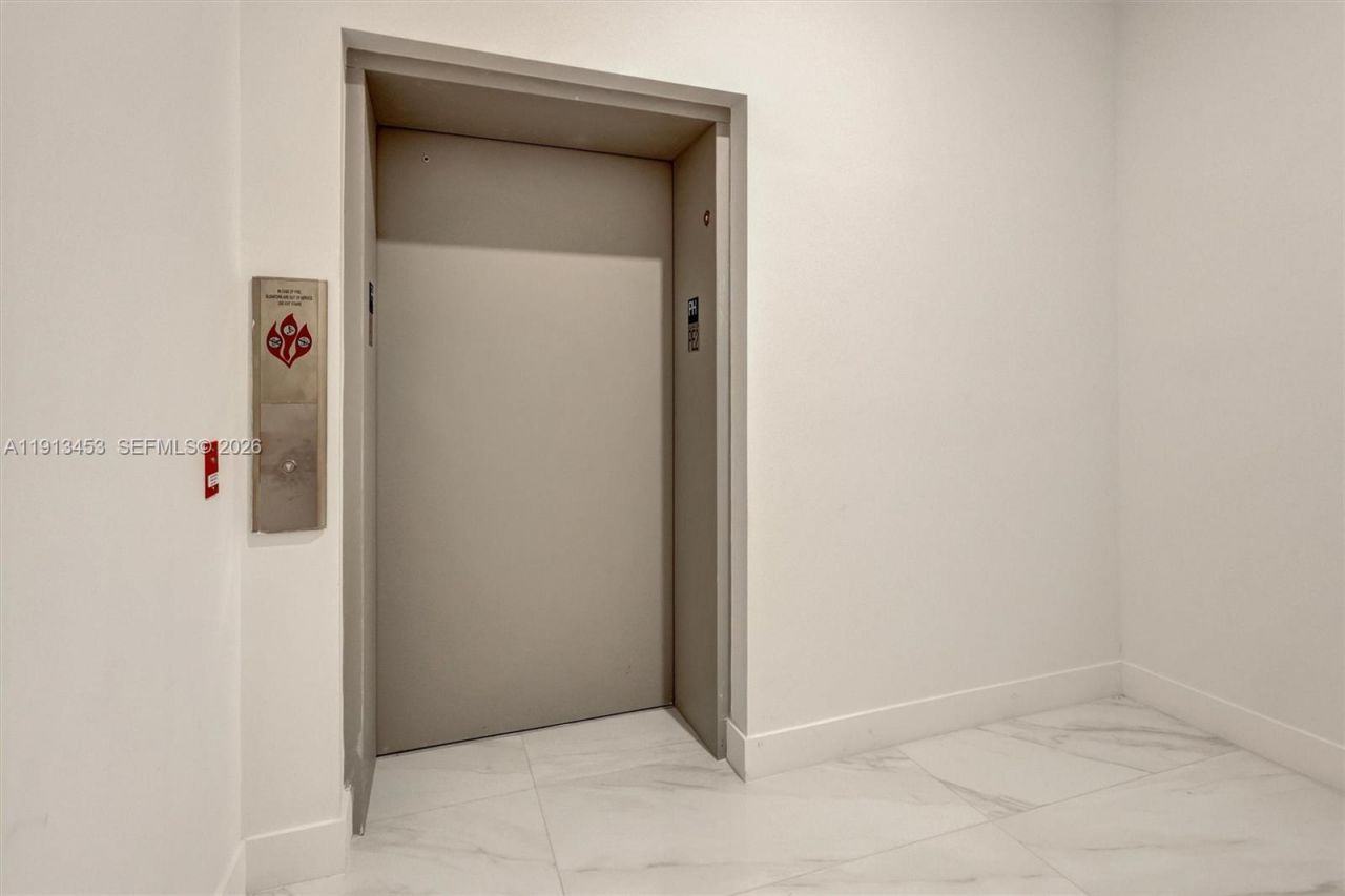 17550 Collins Ave, Unit PH2, Sunny Isles Beach, FL 33160 Photo