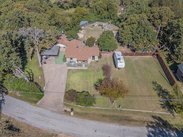 4112 Brooks Baker Avenue, Lakeside, TX 76135