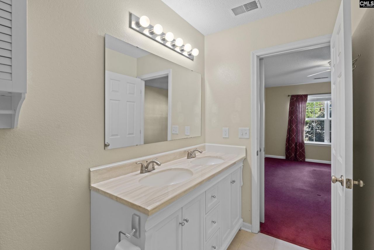 248 Hunters Mill Drive Photo 13