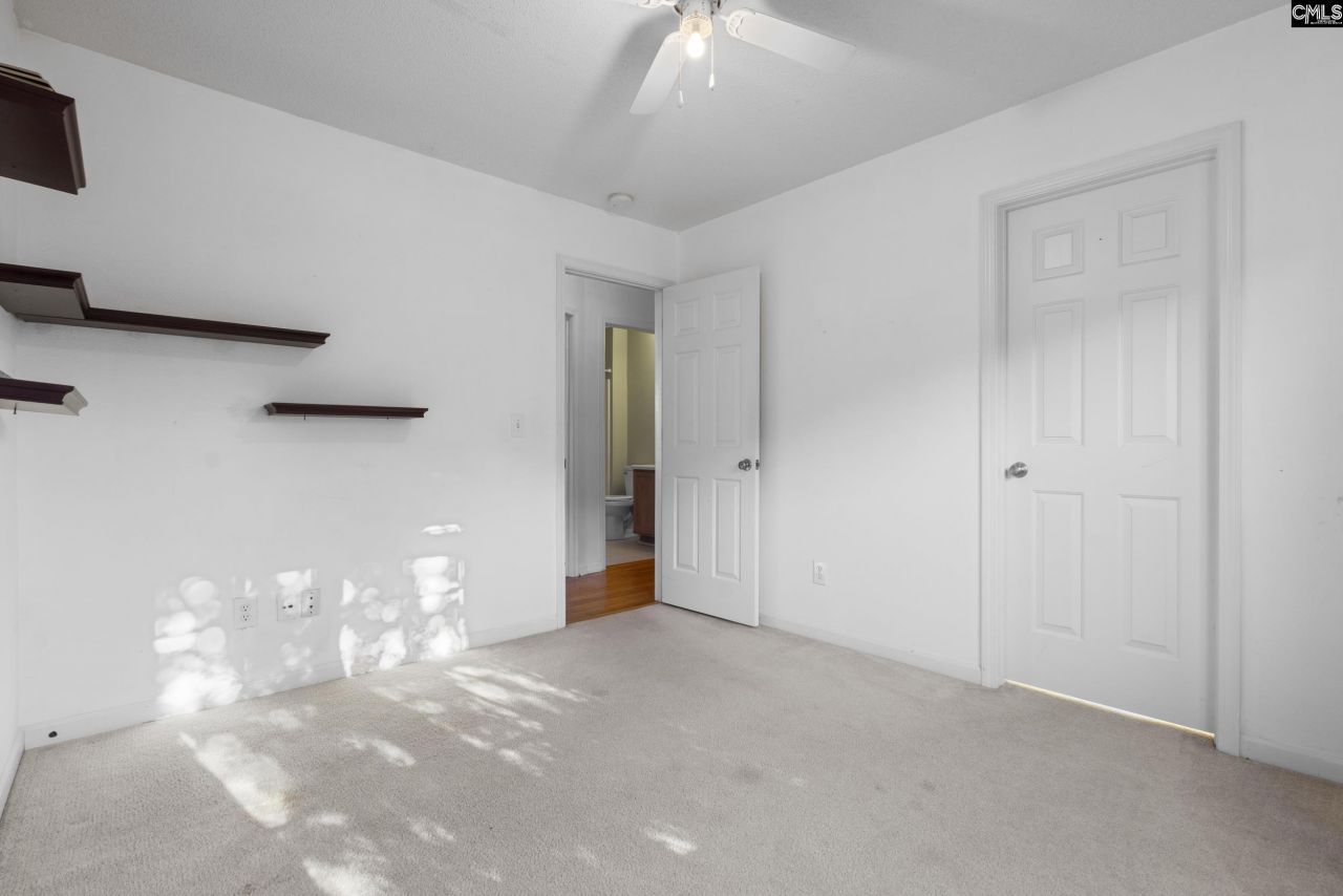 248 Hunters Mill Drive Photo 17