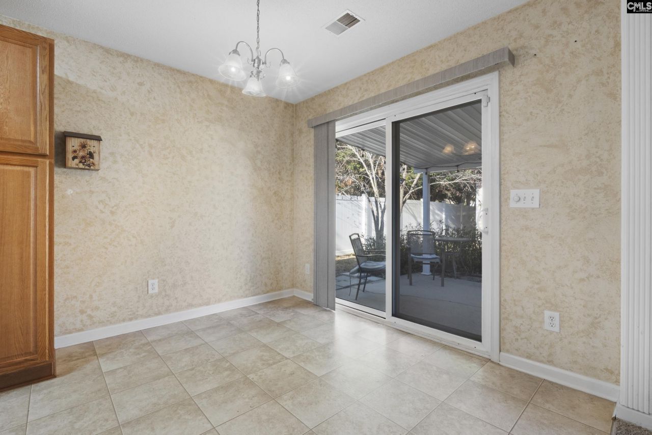 248 Hunters Mill Drive Photo 7