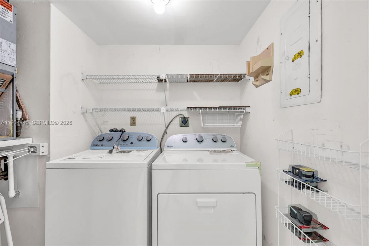 16300 Golf Club Rd, Unit 408, Weston, FL 33326 Photo