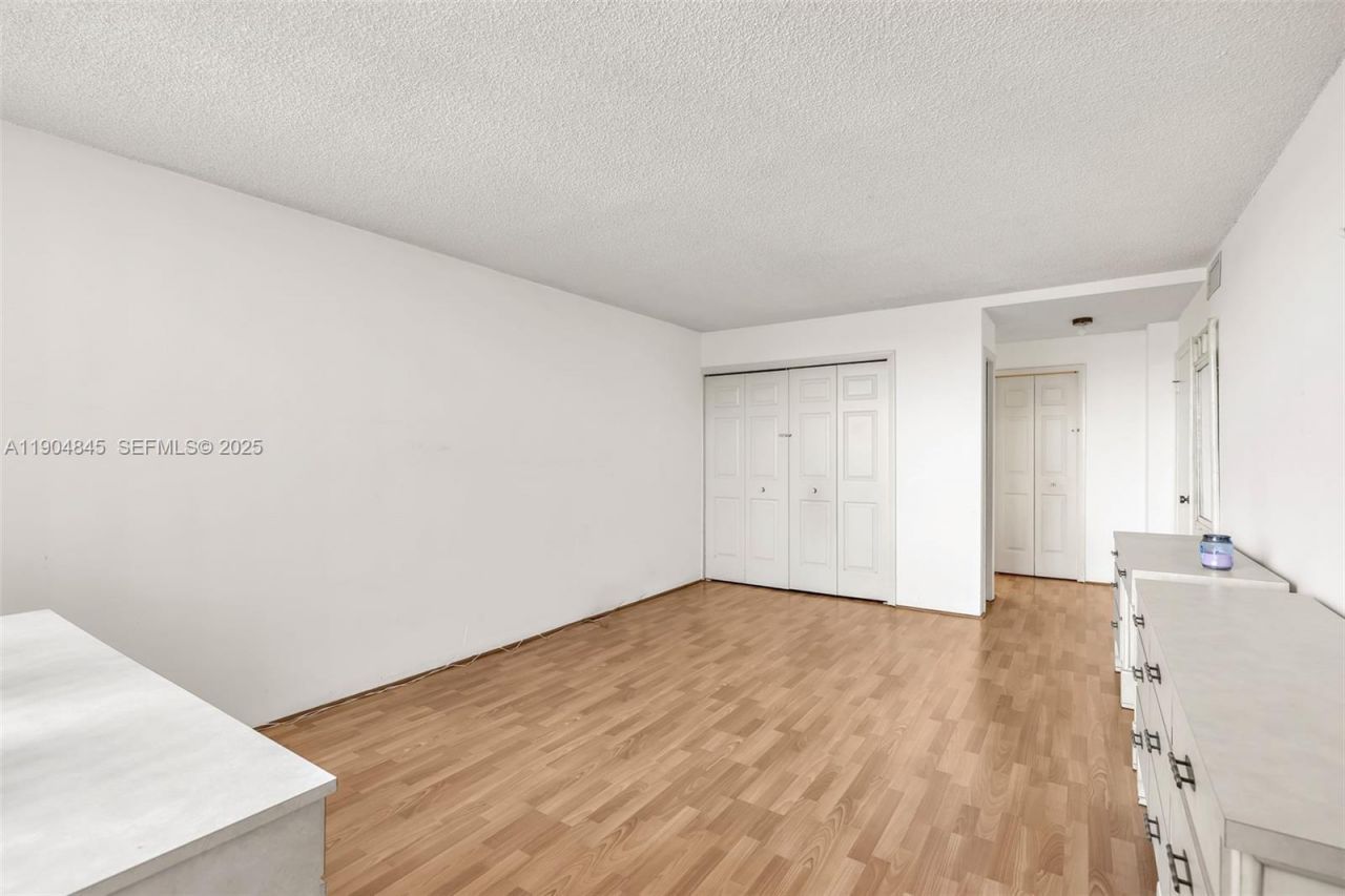 16300 Golf Club Rd, Unit 408, Weston, FL 33326 Photo