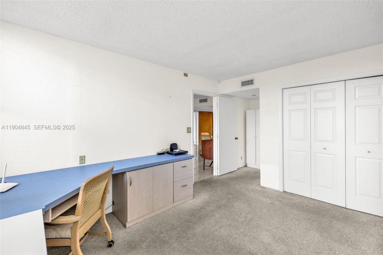 16300 Golf Club Rd, Unit 408, Weston, FL 33326 Photo