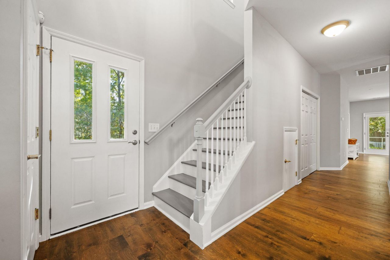 3269 Beaconsfield Road Photo 10