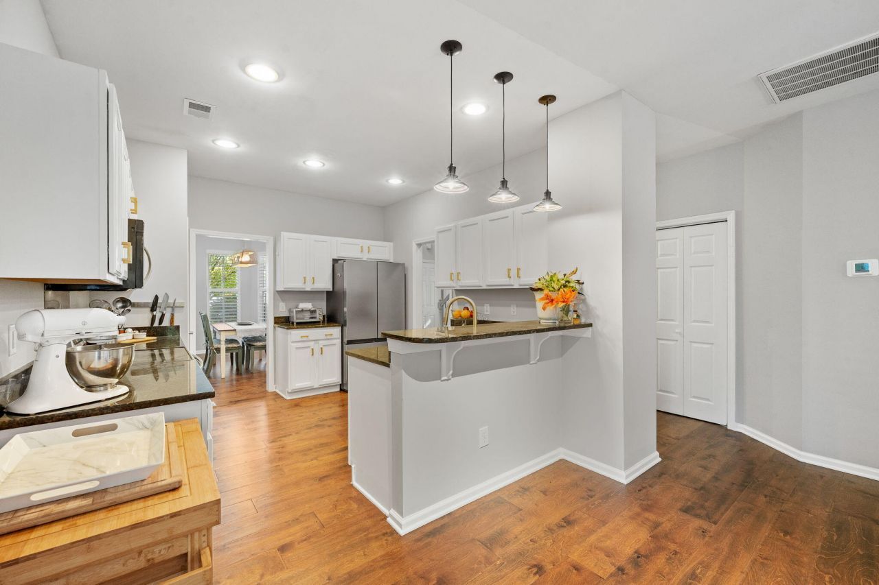 3269 Beaconsfield Road Photo 15