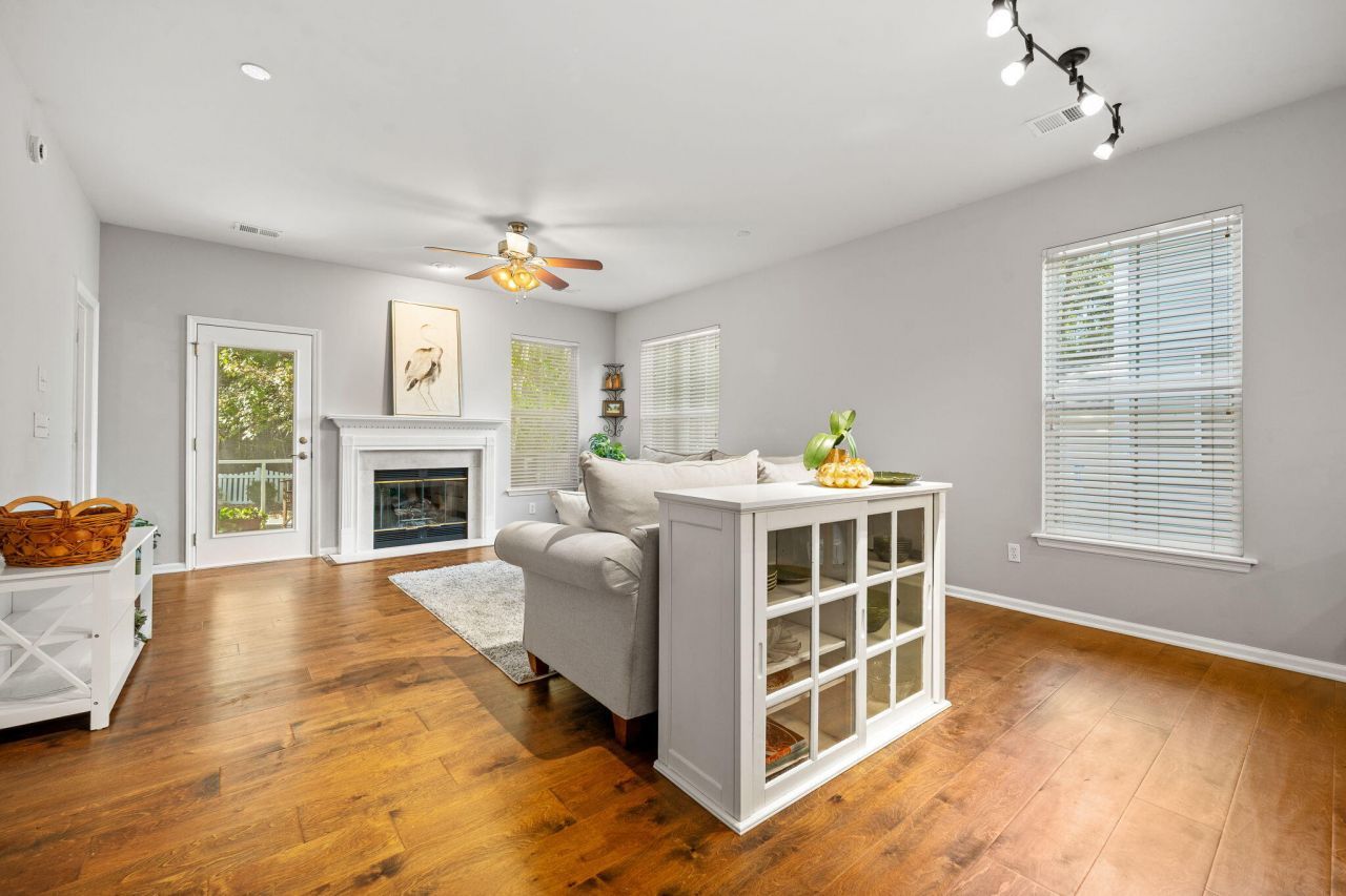 3269 Beaconsfield Road Photo 17