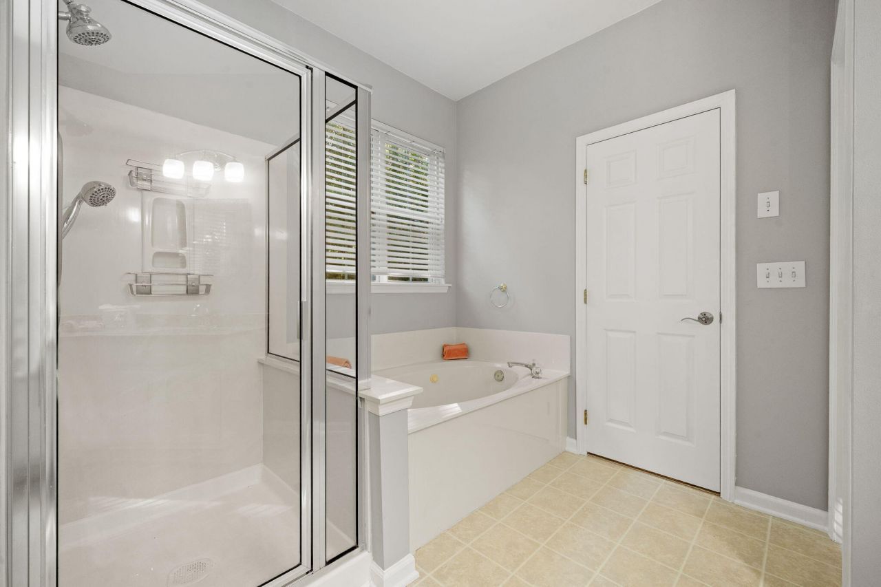 3269 Beaconsfield Road Photo 23